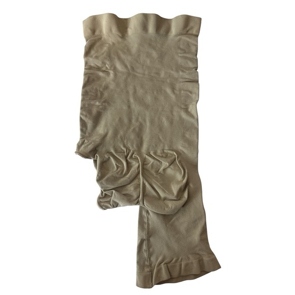 Skims Women's Seamless Sculpt Solution Short Left Leg Exposed Womens Small‎ Clay - Picture 2 of 5